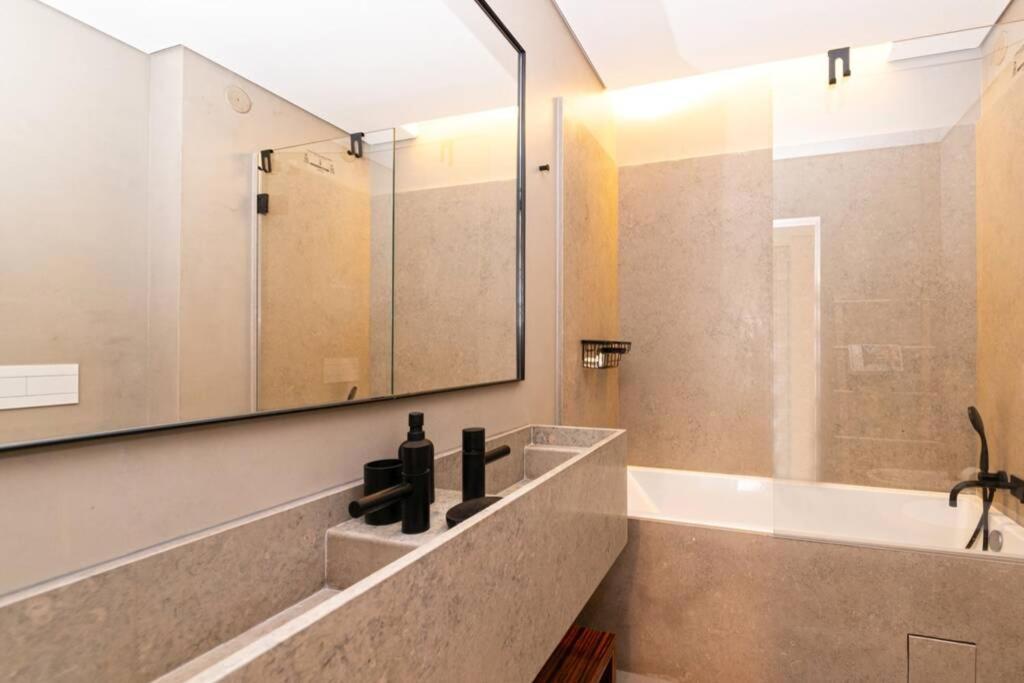 Stylish Apartment By Av. Da Liberdade Lisboa Dış mekan fotoğraf